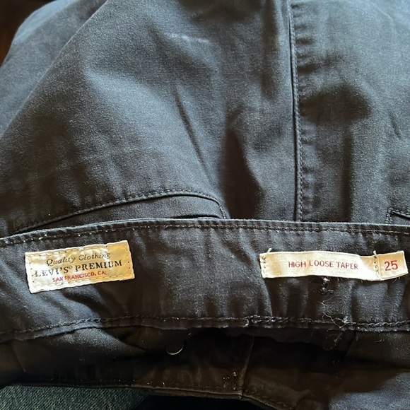 Levi’s | Washed Black Tailor High Loose Pleated Taper Mom Pants 90s Y2K Sz 25/0 - Picture 10 of 13